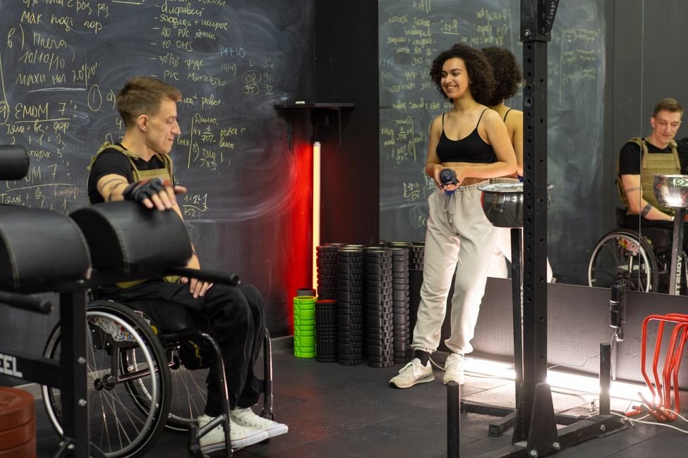 Wheelchair in a rehabilitation therapy setting